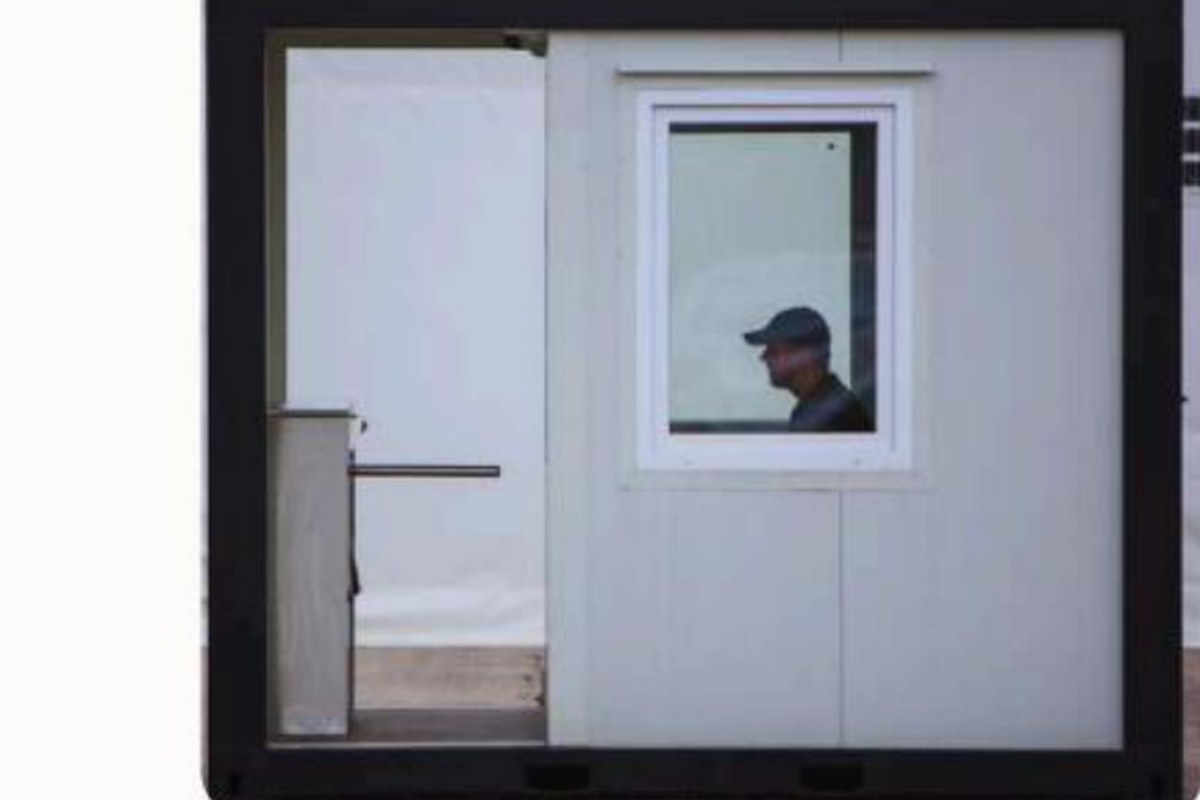 10 lábas beléptető konténer